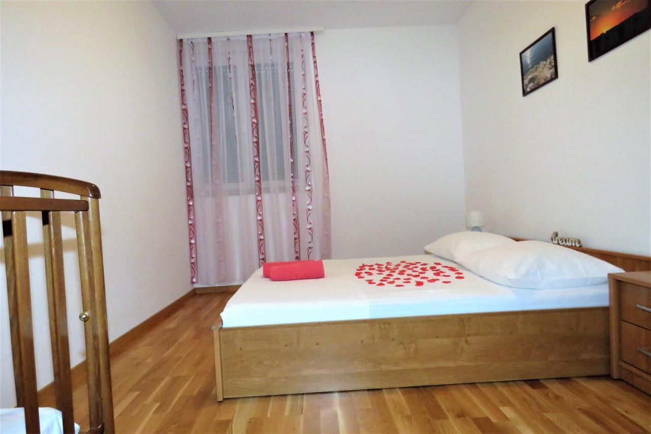 Apartment West Makarska Buitenkant foto